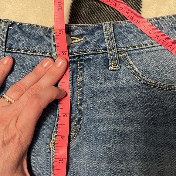 Pilcro and the Letterpress Script Jeans. Size 28 - Picture 7 of 16
